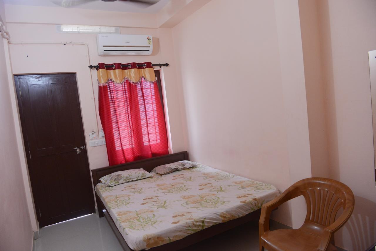 Ppg Tourist Home Chottanikara Room photo